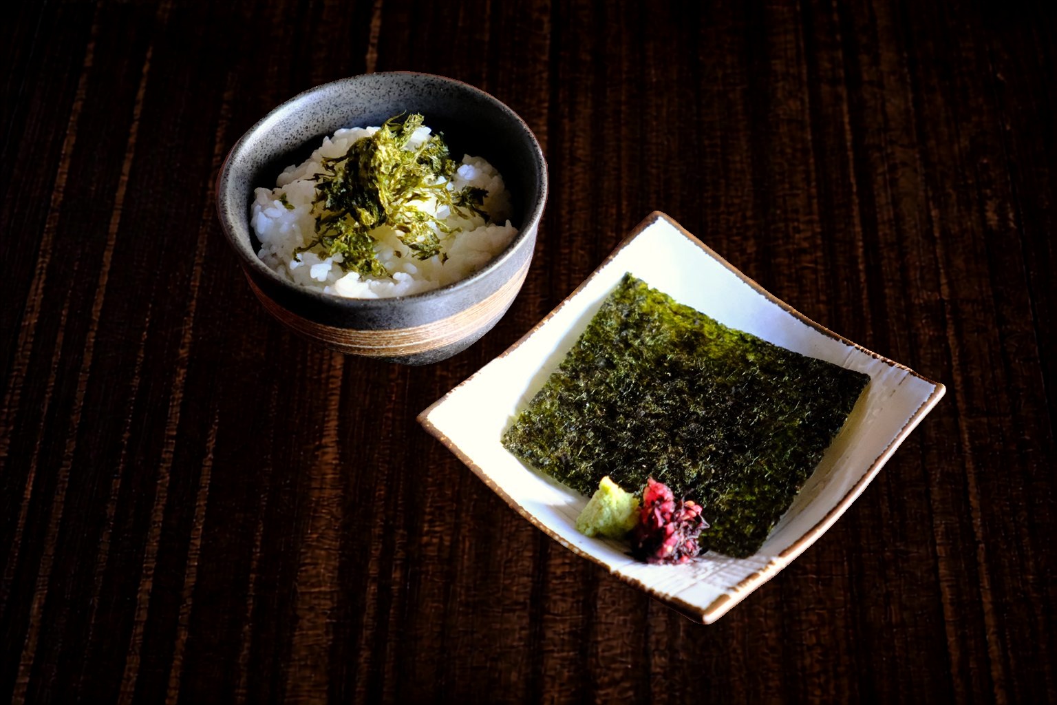 拉麵湯泡飯套餐 — 米飯搭配山葵、海苔與脆梅，用剩餘湯汁做成湯泡飯。