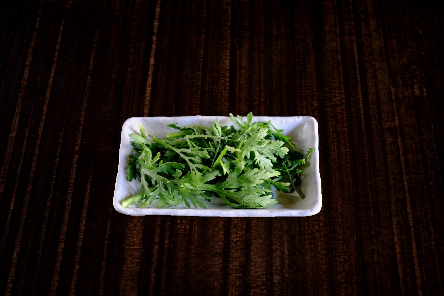 本丸亭名物の春菊と厚切り塩豚チャーシュー